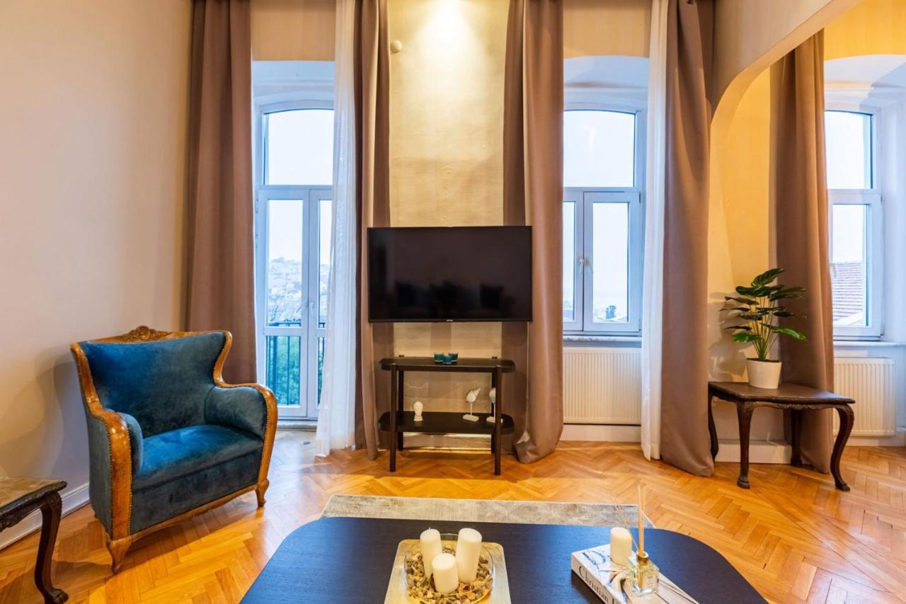 Historical Flat With A Lovely Sea View In Beyoglu Κωνσταντινούπολη Εξωτερικό φωτογραφία