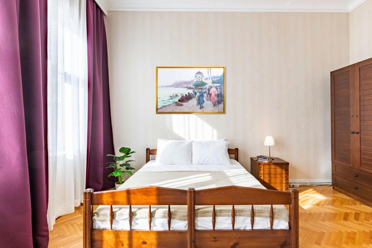 Historical Flat With A Lovely Sea View In Beyoglu Κωνσταντινούπολη Εξωτερικό φωτογραφία